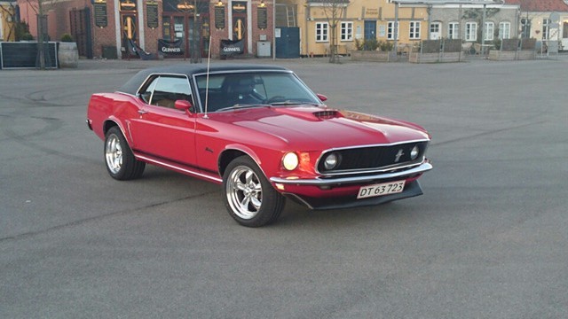 Ford Mustang Grande Coupe full