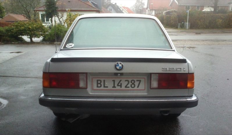 BMW 3-serie E30 320i 150 HK full