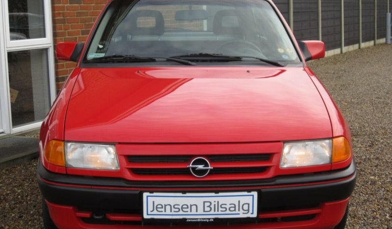Opel Astra 1,4i GL full
