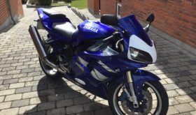Yamaha YZF-R1