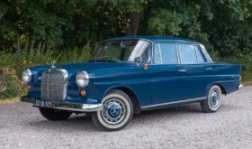 Mercedes-Benz 190-230 (W110) 190