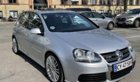 VW Golf R 32