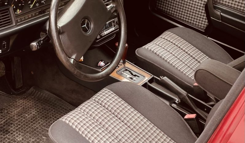 Mercedes-Benz 190 (type 201) 190E 2,6 type 201 SPORTLINE full
