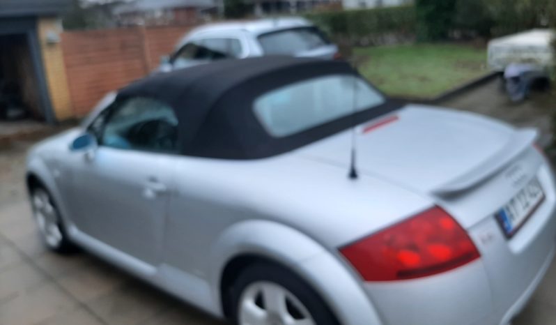 Audi TT 8N Roadster. full