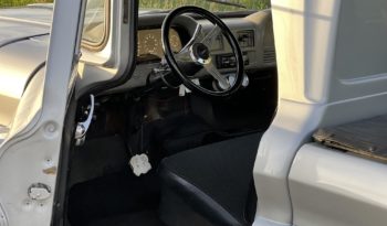 Chevrolet C10 Shortbed Fleetside full