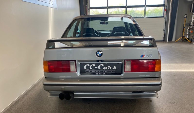 BMW M3 2,3 full