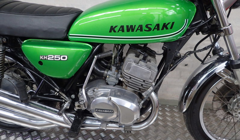 Kawasaki KH 250 B 3 Cyl 2 Takt full