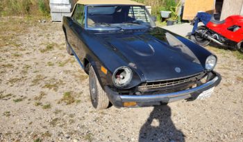 Fiat 124 Sport Spider full