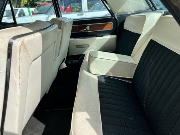 Lincoln Continental 4 door hard top full