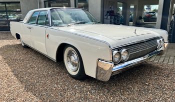 Lincoln Continental 4 door hard top full