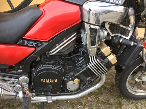 Yamaha FZX 750 Fazer full