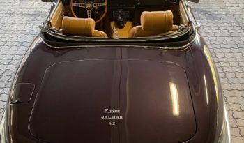 Jaguar E-Type 4,2 Roadster full