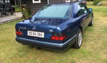 Mercedes-Benz E-Klasse (W124) 300 CE full