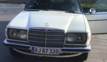 Mercedes-Benz 200-300 (W123) 230 CE 2,3 Aut full