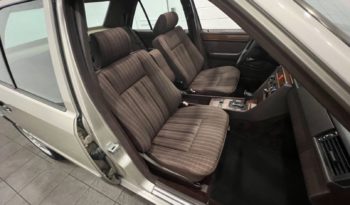 Mercedes-Benz E-Klasse (W124) 230 E Aut full