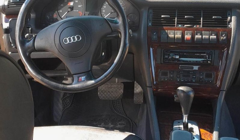 Audi A8 4,2 Quattro full