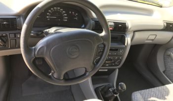 Opel Astra 1,6i GL full