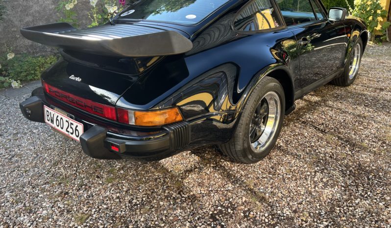 Porsche 911 930 930 Turbo 3,3 Liter full