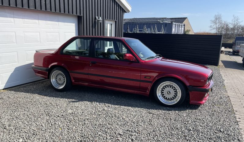 BMW 3-serie E30 320i M-tech full