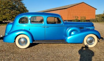 Buick Roadmaster sedan full