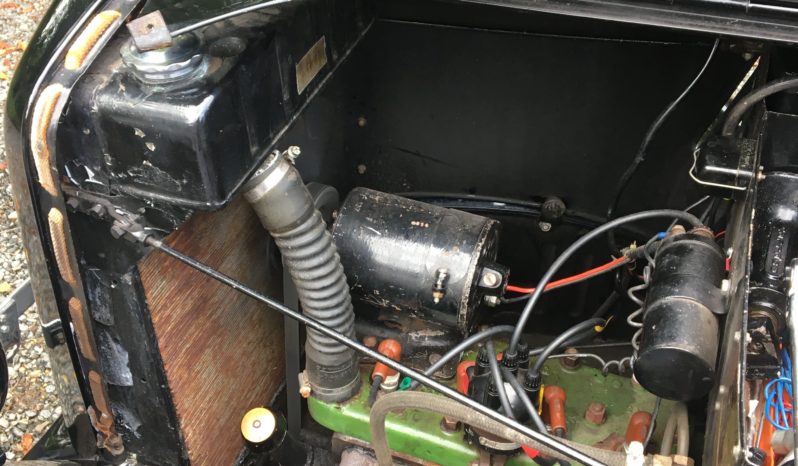 Morris Eight Saloon full