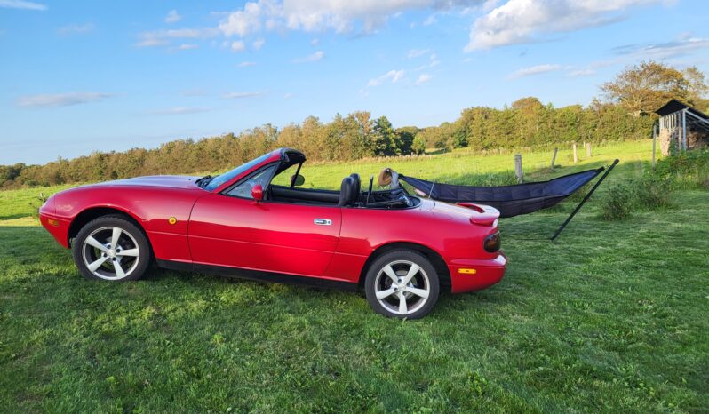 Mazda MX-5 cabriolet full