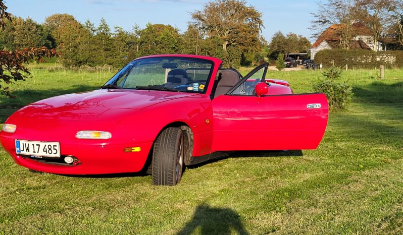 Mazda MX-5 cabriolet full