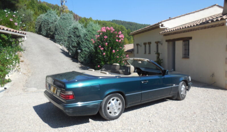 Mercedes-Benz E-Klasse (W124) E220 2,2 Cabriol1997 full