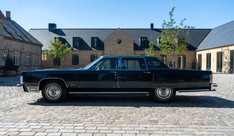 Lincoln Continental Town Car full