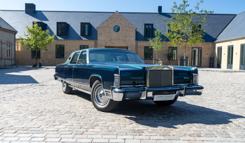 Lincoln Continental Town Car full