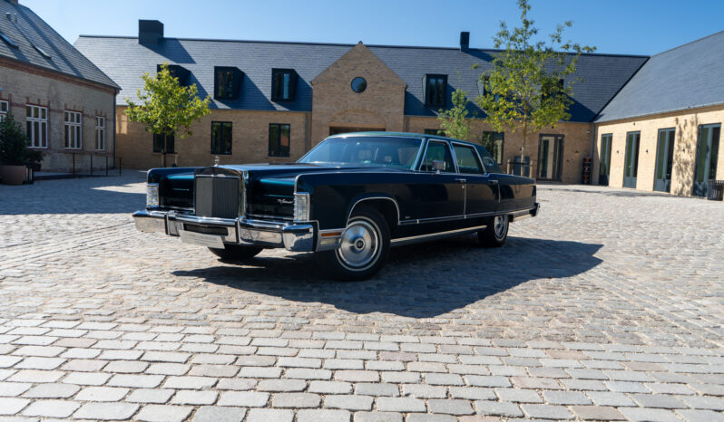 Lincoln Continental Town Car full