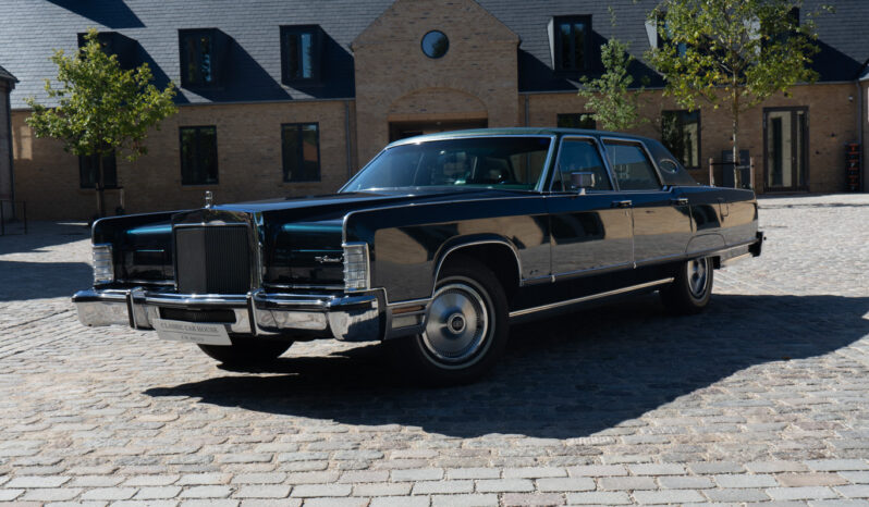 Lincoln Continental Town Car full