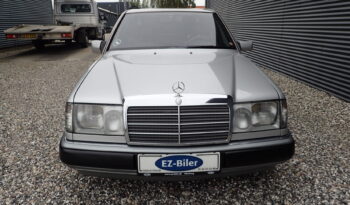 Mercedes-Benz E-Klasse (W124) 300 E full