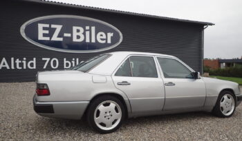 Mercedes-Benz E-Klasse (W124) 300 E full