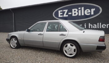 Mercedes-Benz E-Klasse (W124) 300 E full