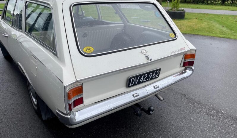 Opel Rekord C 1900 Caravan full