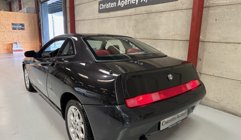 Alfa Romeo GTV 2,0 JTS 2d full