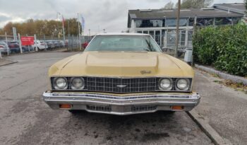 Chevrolet Impala 4 Door Sedan full