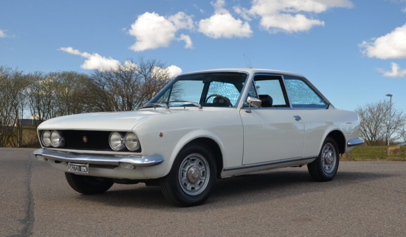 Fiat 124 Sport Coupe full