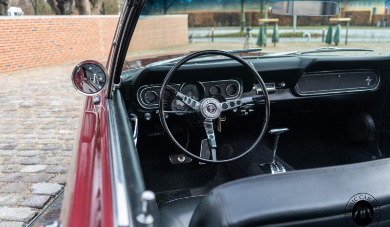 Ford Mustang GT Convertible full