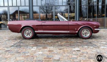 Ford Mustang GT Convertible full