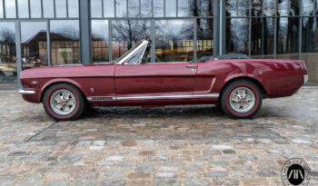 Ford Mustang GT Convertible full