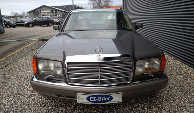 Mercedes-Benz S-Klasse (W126) 300 SE full