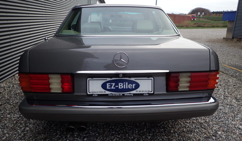 Mercedes-Benz S-Klasse (W126) 300 SE full