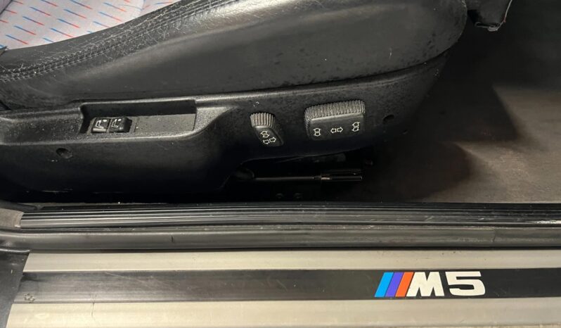 BMW M5 3,5 full