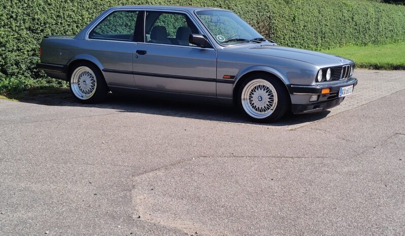 BMW 3-serie E30 320I 2,0 Coupé full