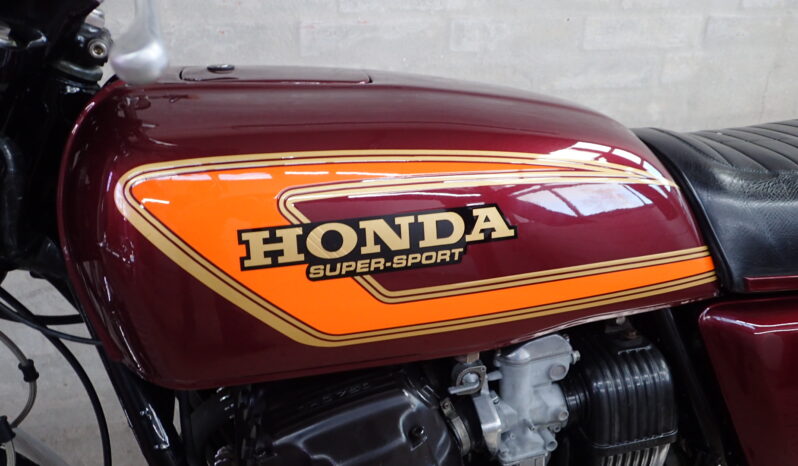 Honda CB 750F Super Sport full