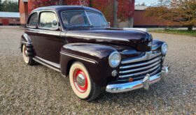 Ford Øvrige UPER DELUXE TUDOR SEDAN