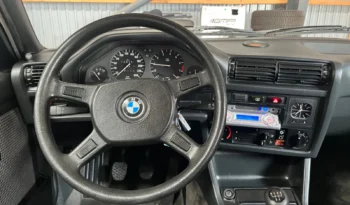 BMW 3-serie E30 320i 6-cyl full