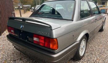 BMW 3-serie E30 320i 2,0 aut. full